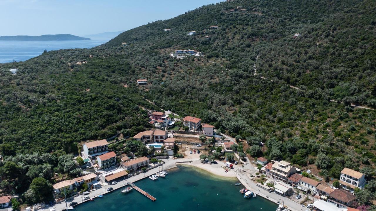 Villas Amantea- Four Villas With Big Pool And Infinity Pool Sivota  Exterior photo